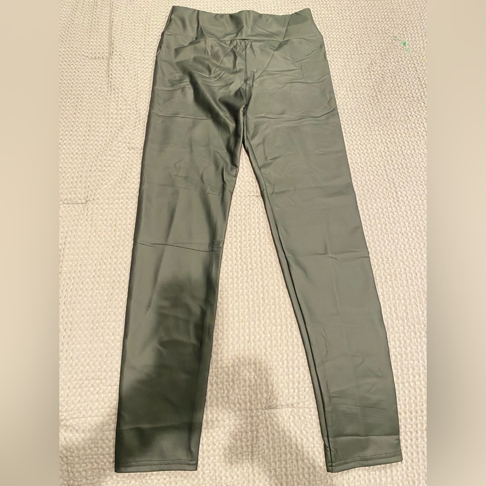 FAUX Leather high waist leggings, NWOT, black matte, full length